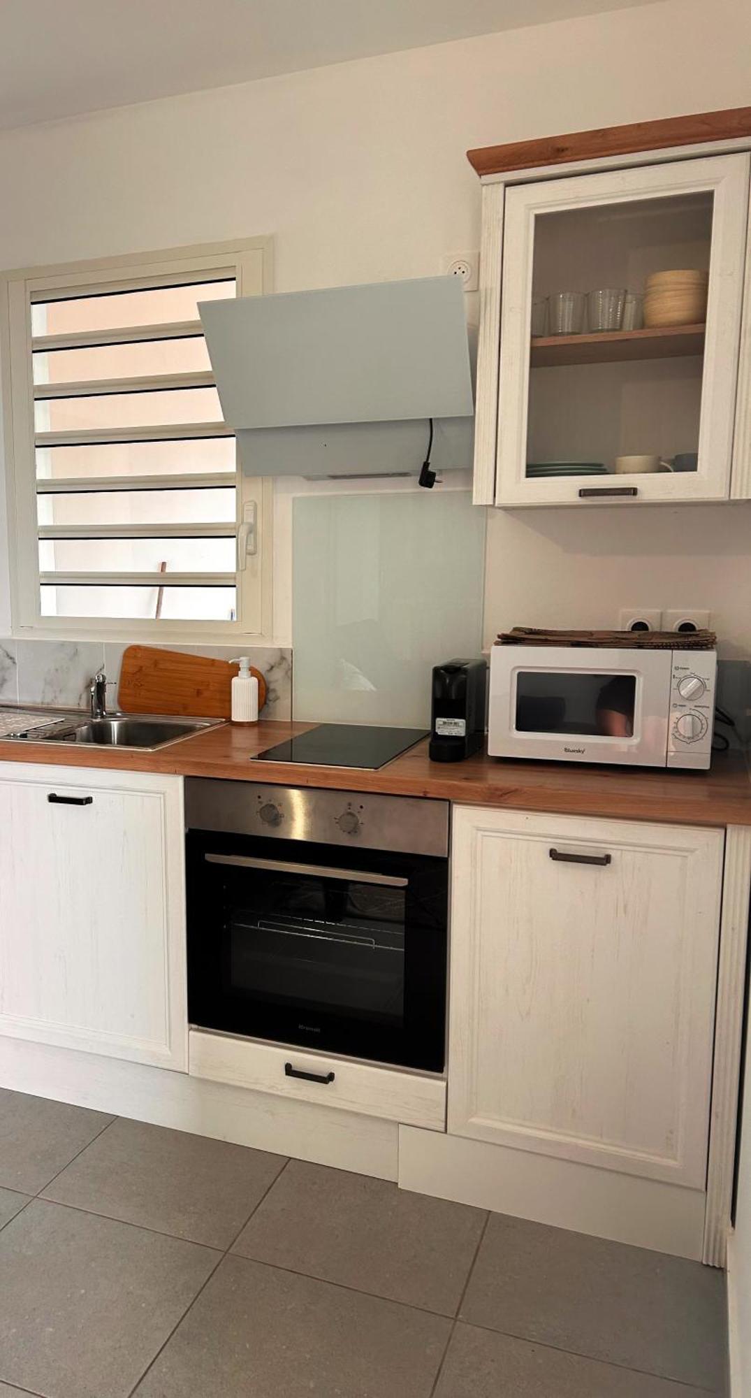 Logement Palmier Sainte-Rose Exteriör bild