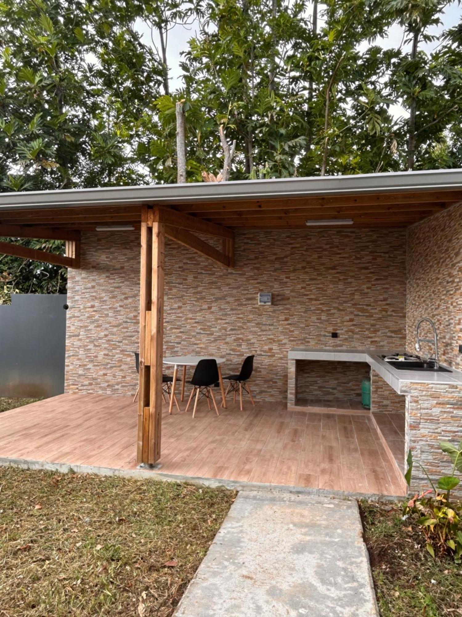 Logement Palmier Sainte-Rose Exteriör bild